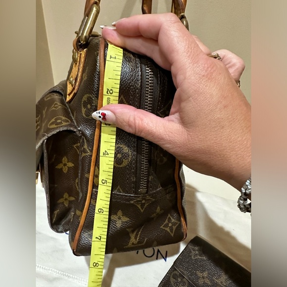 Louis Vuitton Monogram Manhattan PM, Wallet & #318 LV Lock Bundle - Picture 11 of 16